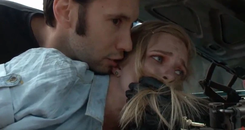 The owner of the car shop forced the blonde in the ass