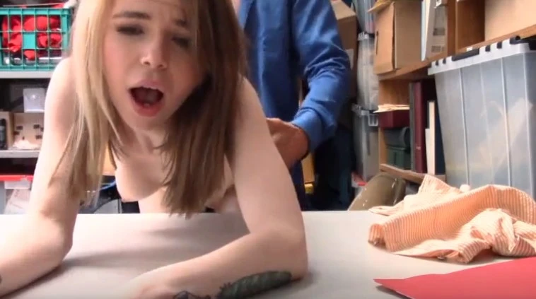 Whore Alina West skillfully uses her holes