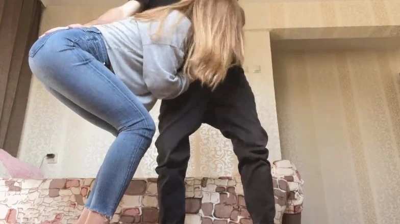 He called the girl to his home and fucked her in his mouth