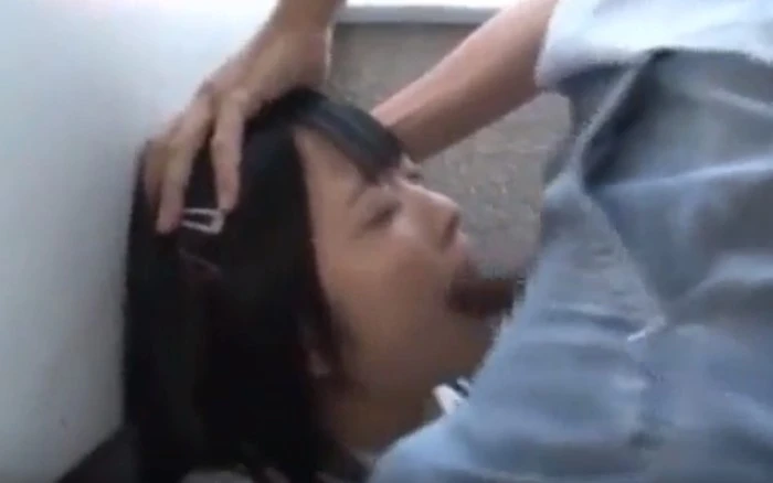 The neighbor's daughter sucked and swallowed all my sperm