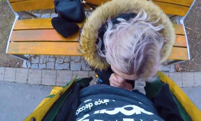 Eve Elf swallows the sperm of a stranger for money