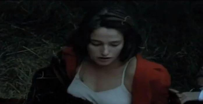 A stranger fucked a married girl in the field