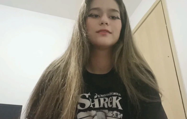 My sister helped me to finish my mouth